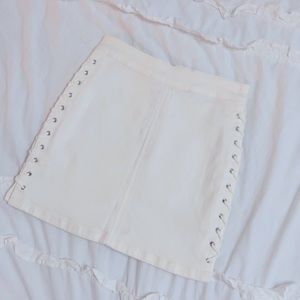 *Short White Canvas Skirt*
